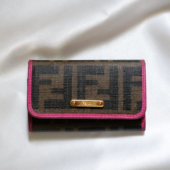 ✨ Authentic Pre-Loved Fendi Zucca Canvas Key Case with Pink Trim ✨ - Picture 1 of 4
